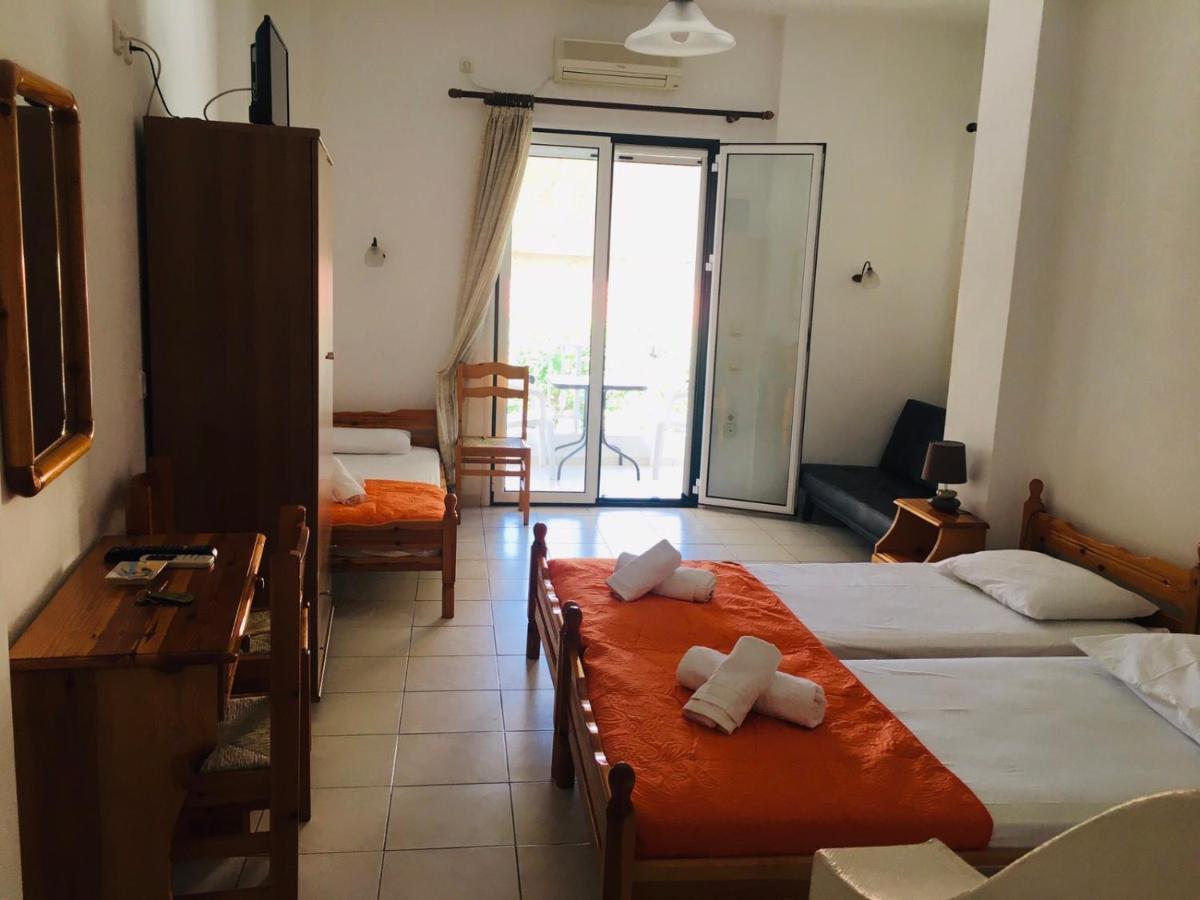 Araliki Apartments & Studios Лутра Едипсу Екстериор снимка